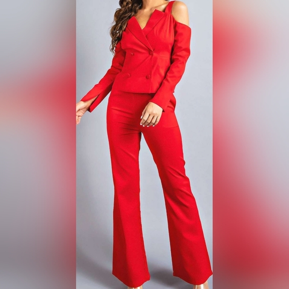 2 Piece pantsuit with cutout-sleeved blazer - Picture 3 of 10